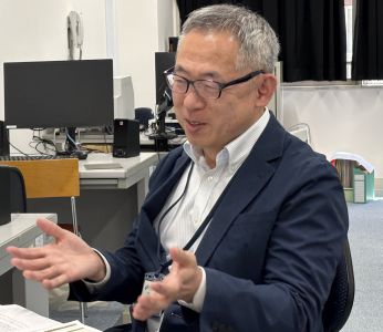 【写真】温和な語り口で説明される安藤さん