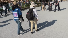 会話しながら進む画像